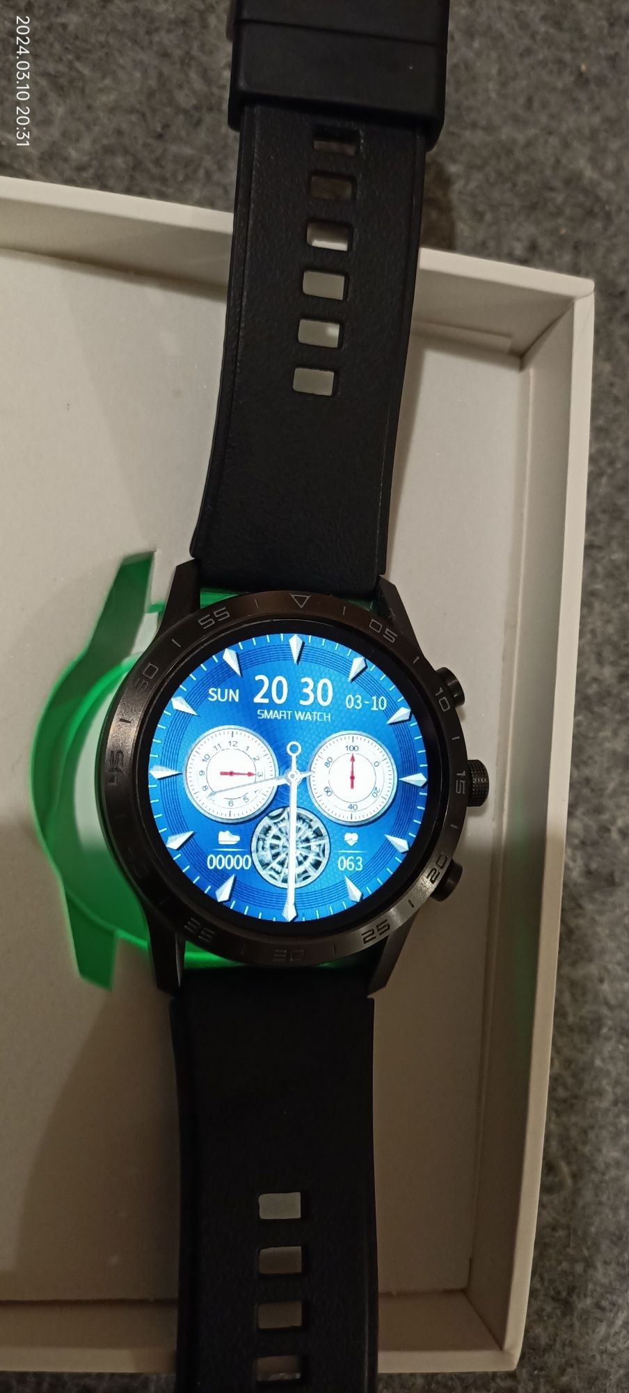Smartwatch DT 70 idealny na prezent