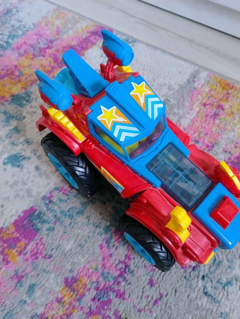 Auto super zings hero truck