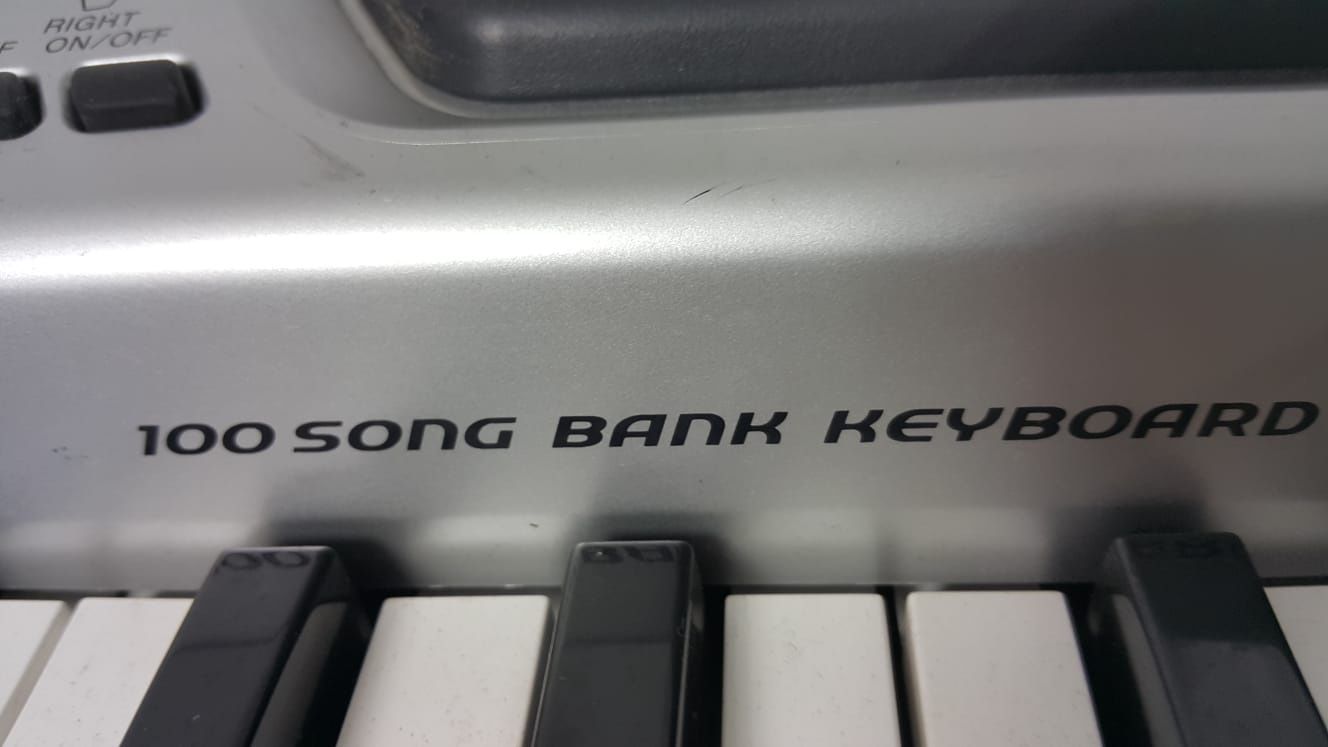 Keyboard Casio do nauki,  z dużym wyświetlaczem,  MIDI