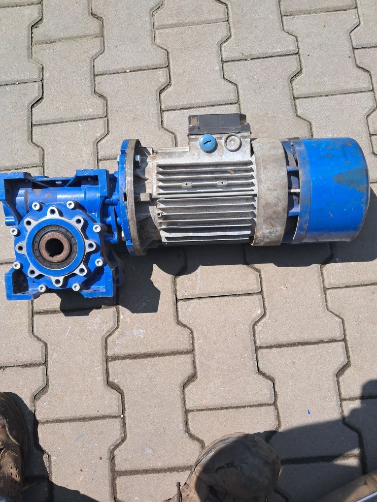 Okazja motoreduktor 1,5kw 18obr z hamulcem