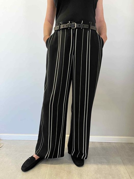 Spodnie lekkie w paski