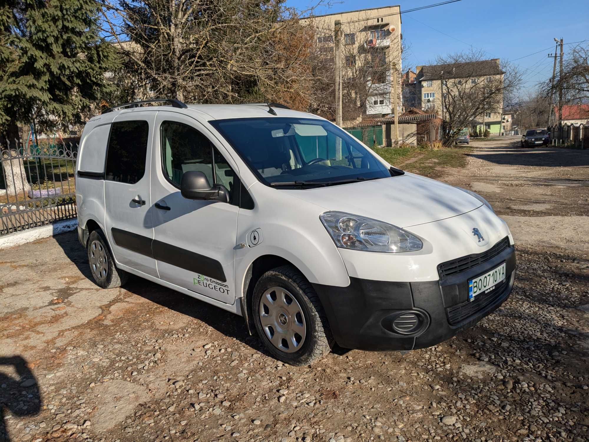 Peugeot Partner електро 2013