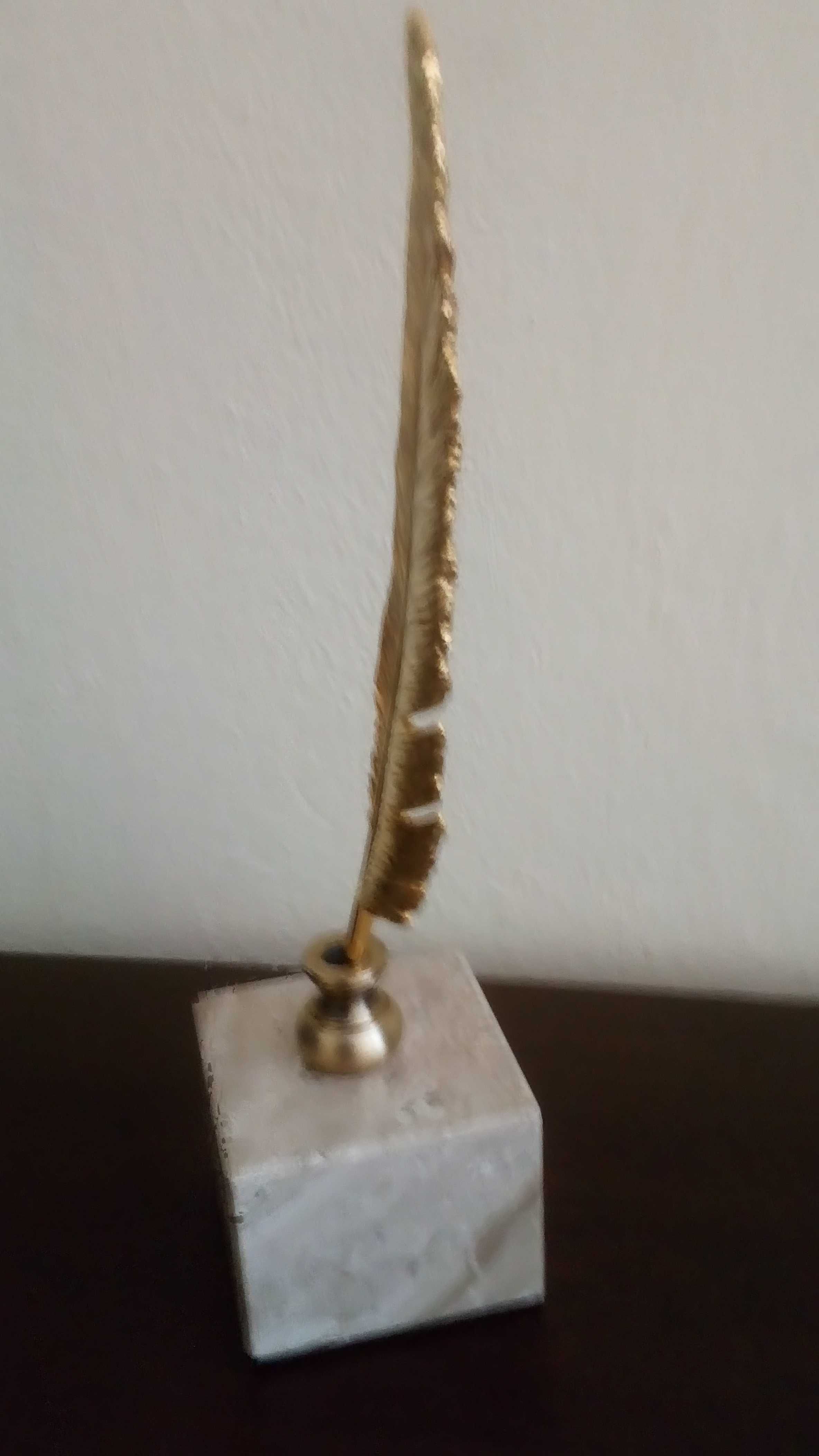 Puchar, trofea, nagroda, ozdobne statuetki