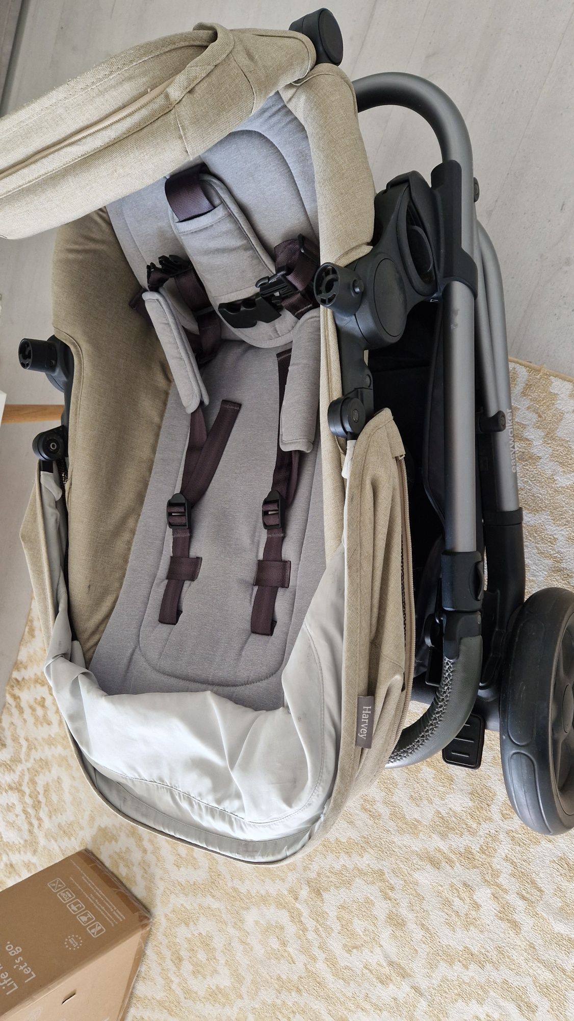 Vendo carrinho bebé easywalker harvey - possivel entrega noutro sitio