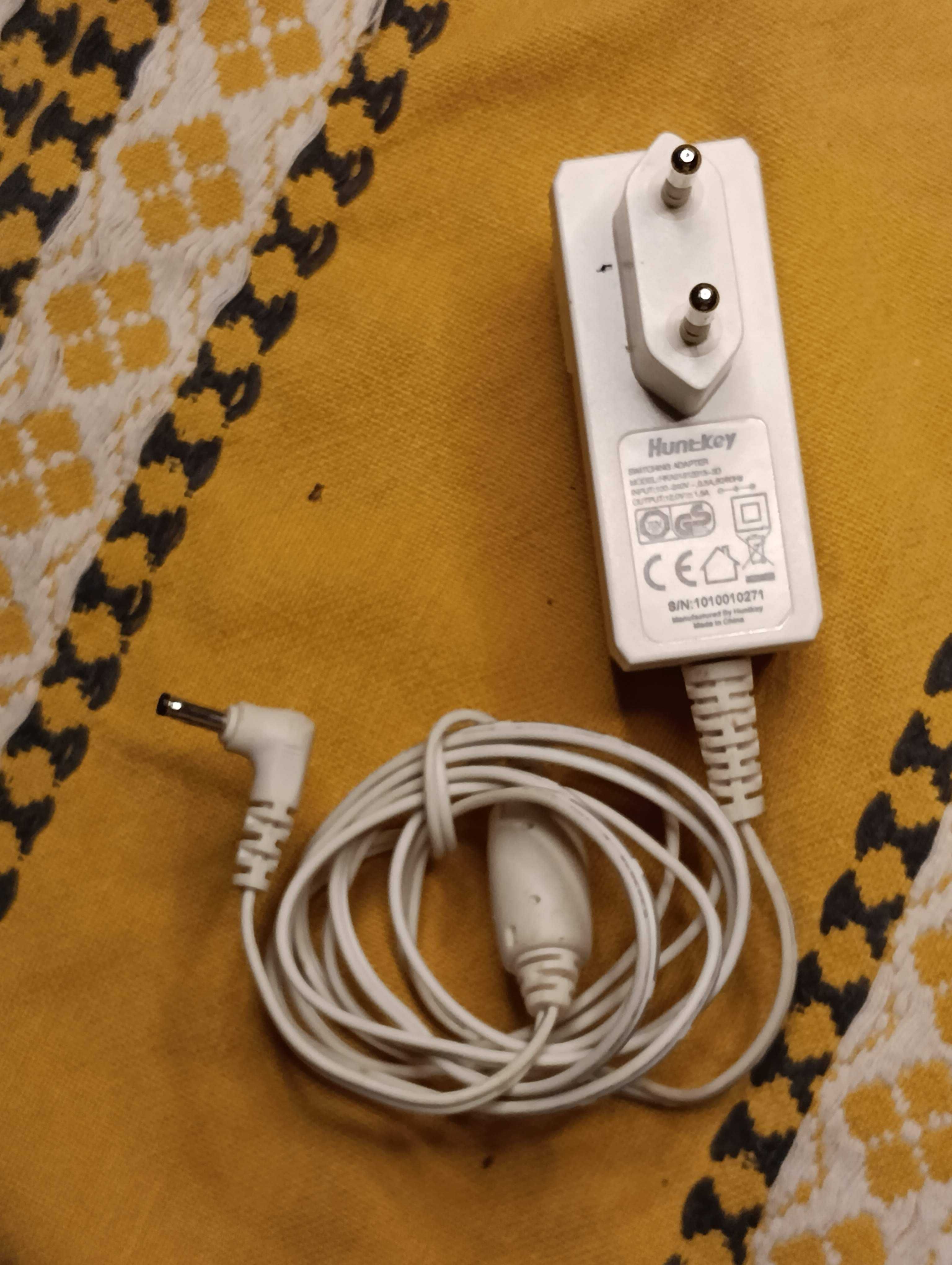 Блок питания живлення 12.0V 1.5A HKA01812015-3D HuntKey (3.5mm)