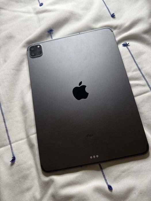 Ipad pro 11 2.ª geraçao + acessorios