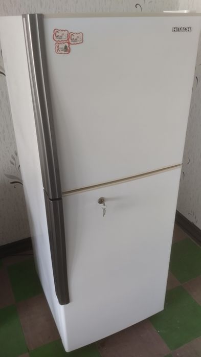Двухкамерный холодильник HITACHI серия R-T270EUC1K-1
