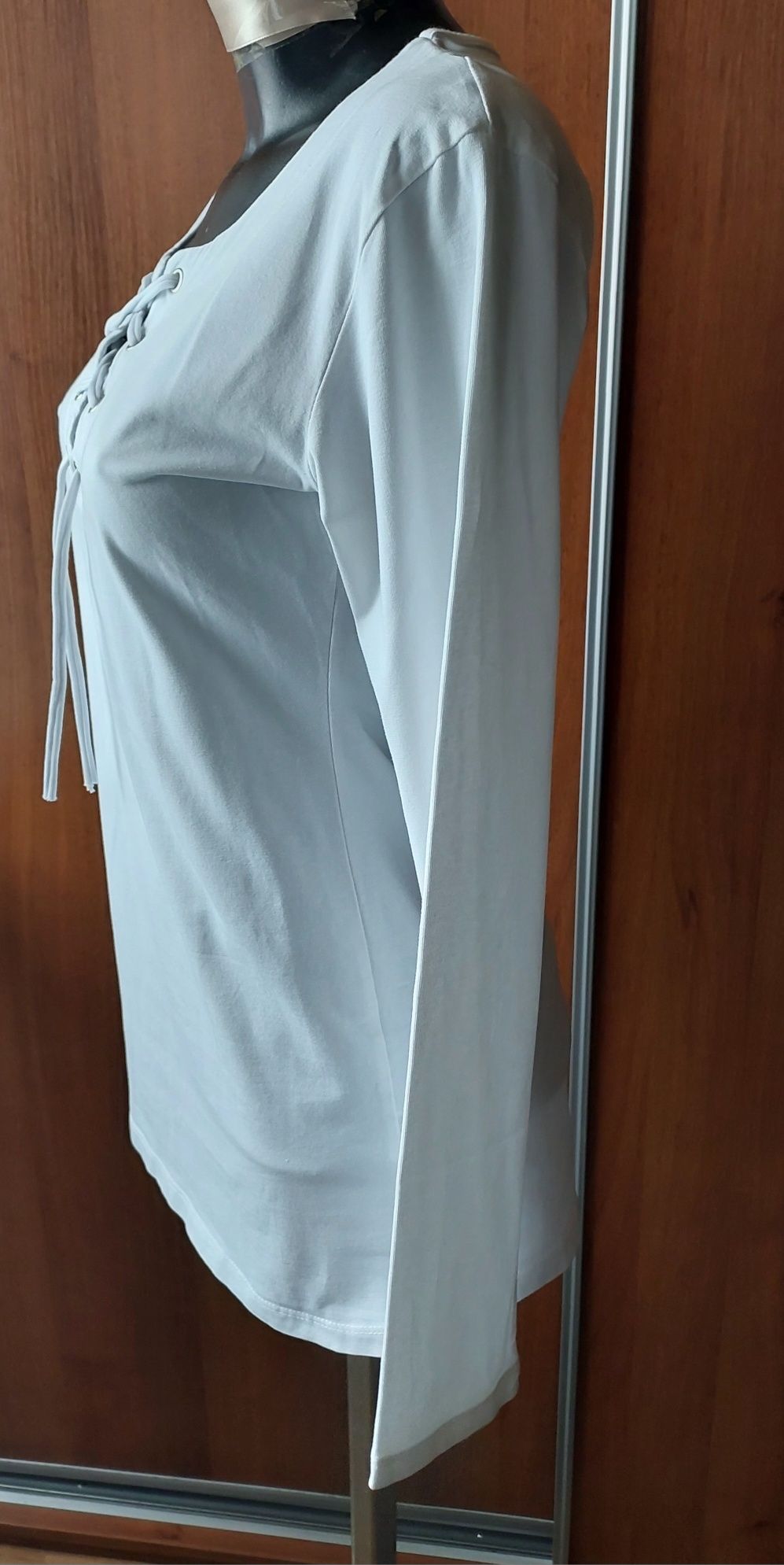 Białą damska bluzka M/L