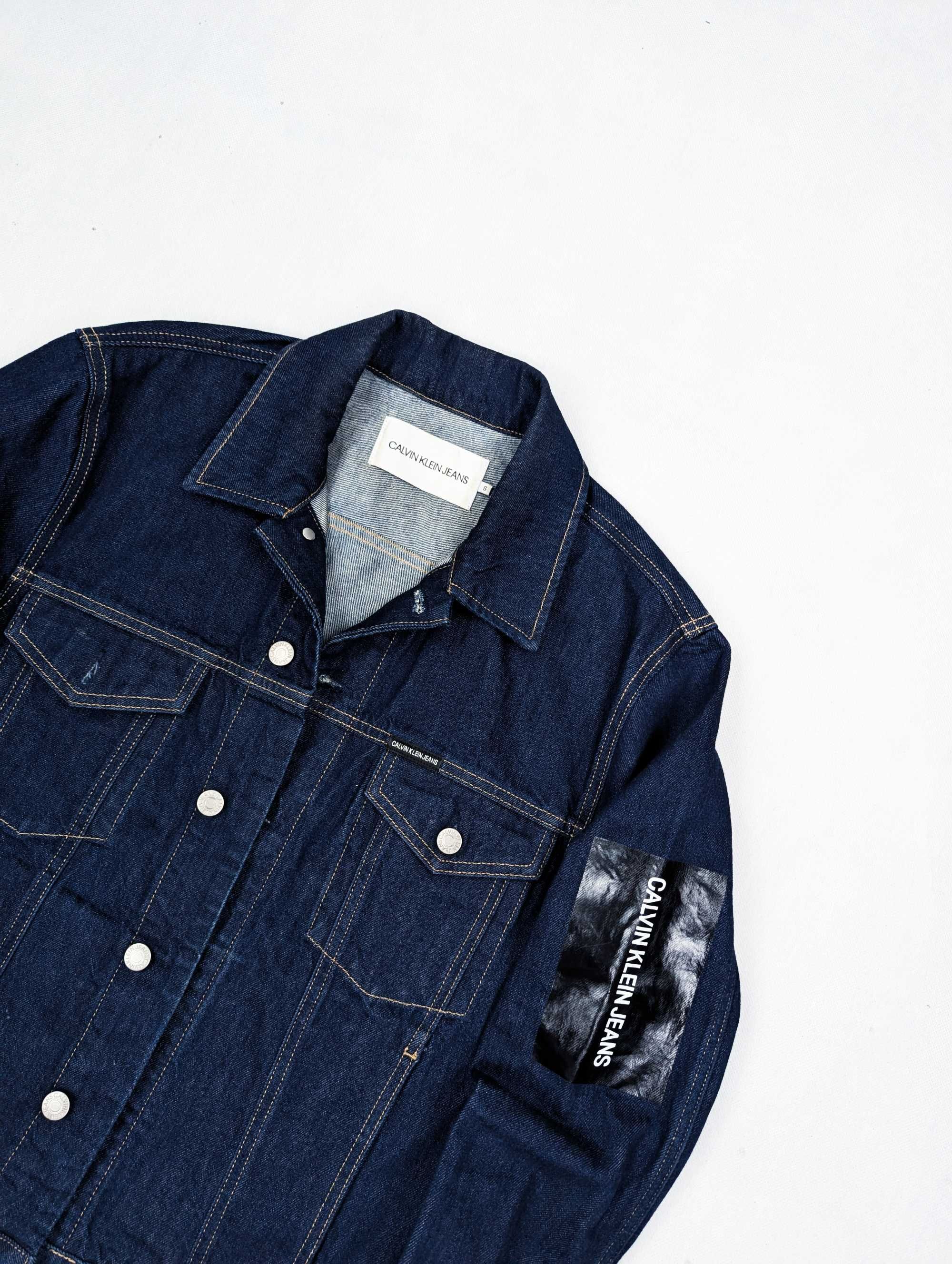 Calvin Klein granatowa kurtka jeansowa katana S logo