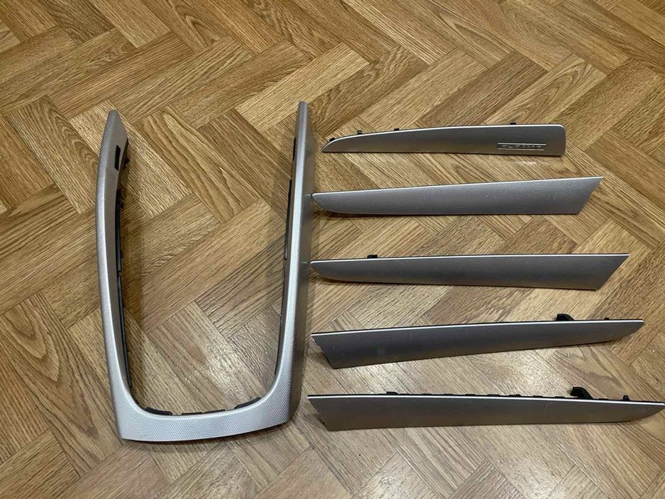 Декор салону лиштва Audi Q5 8RO ауді ку5