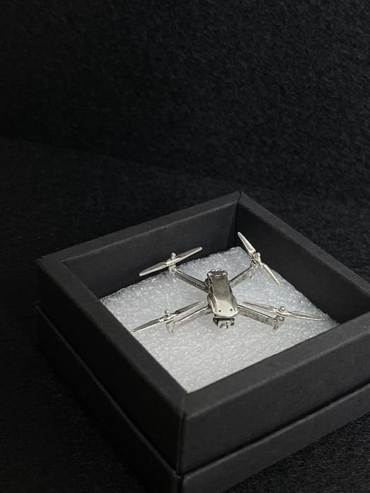 Продам серебряный Mavic сувенир