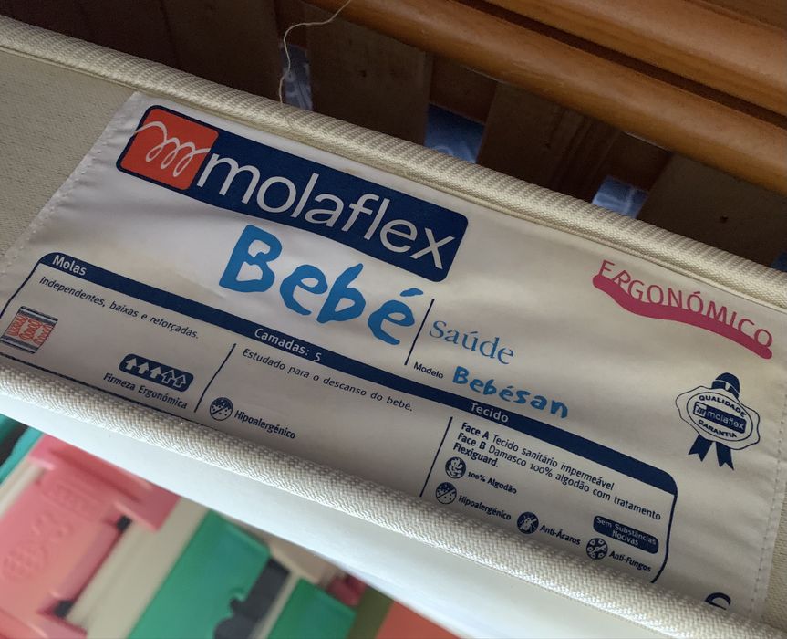 Cama de criança em madeira extensível