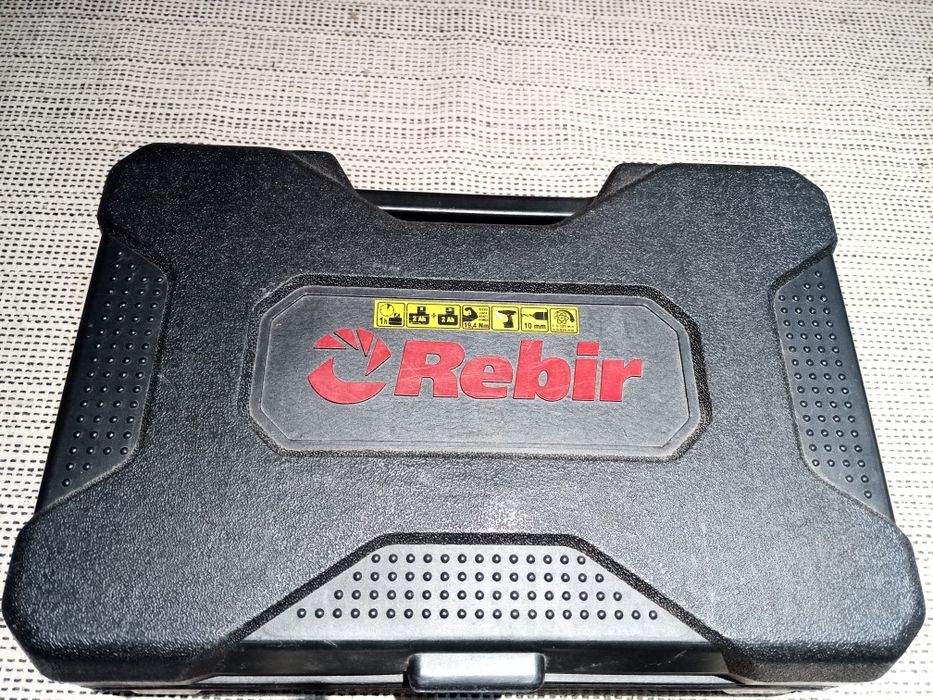 Шуруповерт Rebir 12v