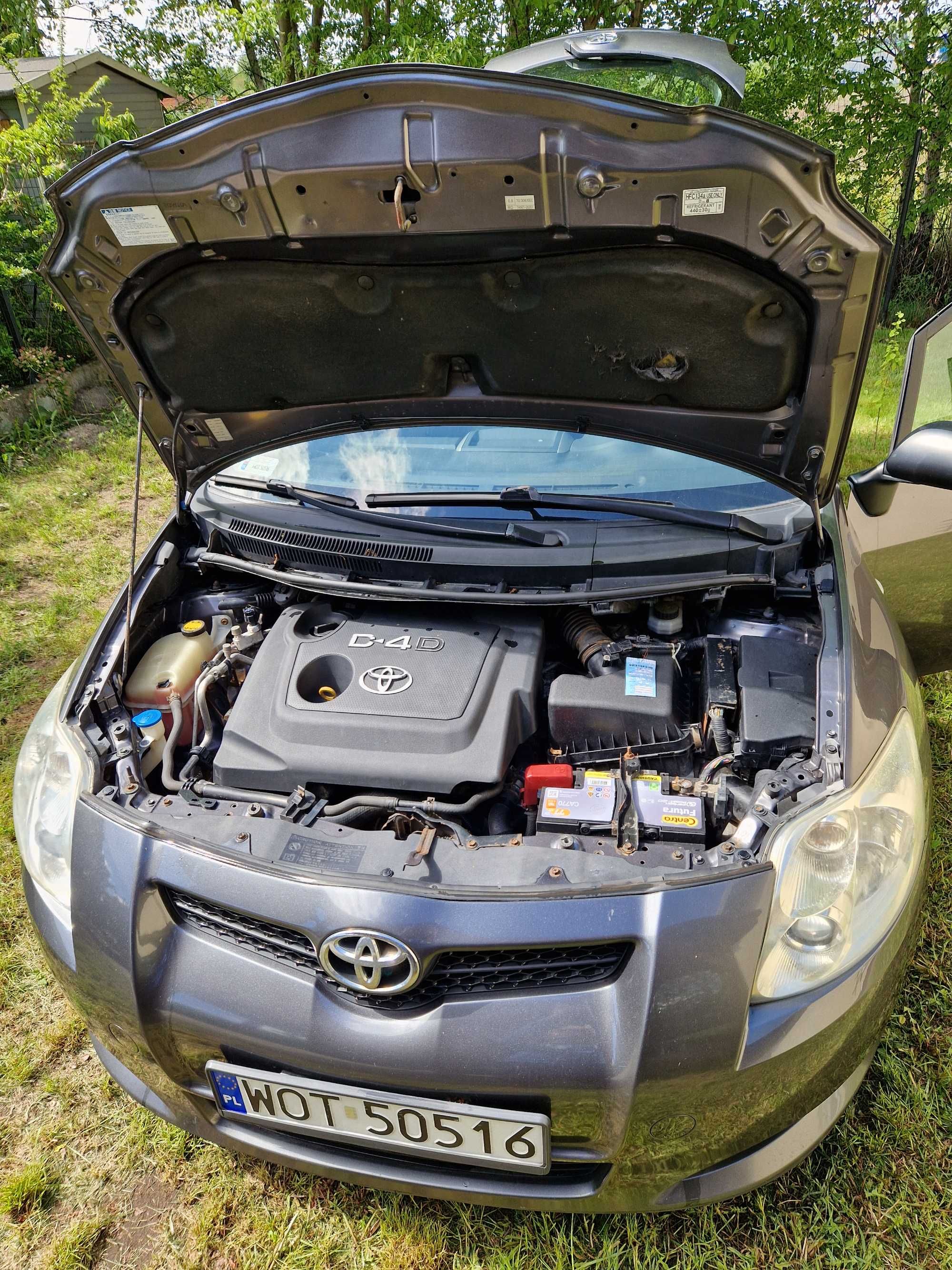 Toyota Auris 1,4 diesel.