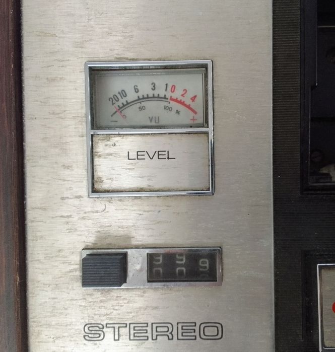 Gravador de cassetes Philips 2401