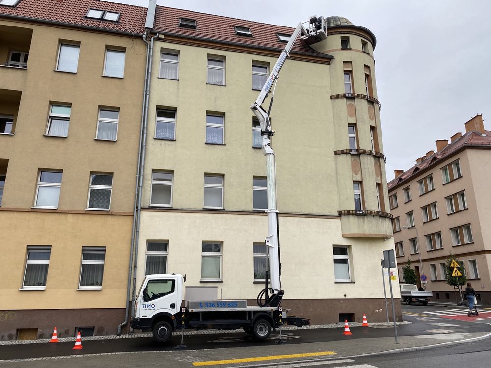 Wynajem Podnośnik koszowy, zwyżka Usługi dekarskie, zrzucanie sopli