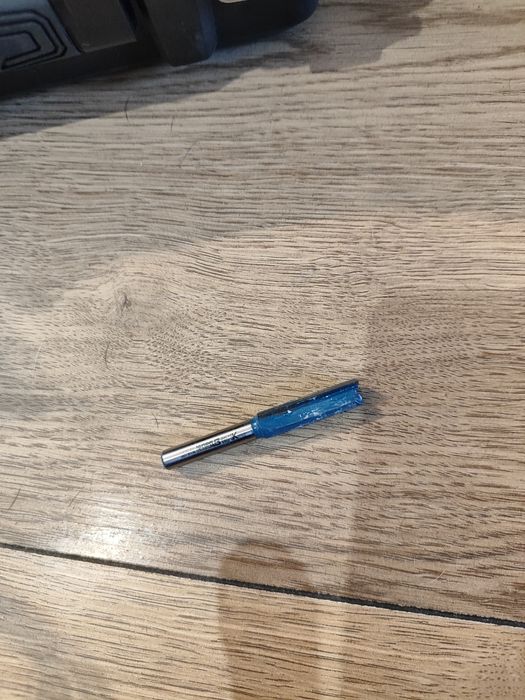 Frezarka ręczna Erbauer 710wat, rok produkcji 2025