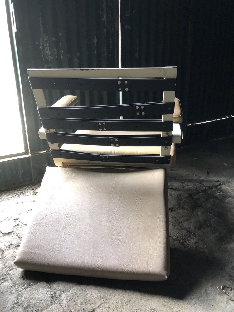 Cadeiras e sofas varios