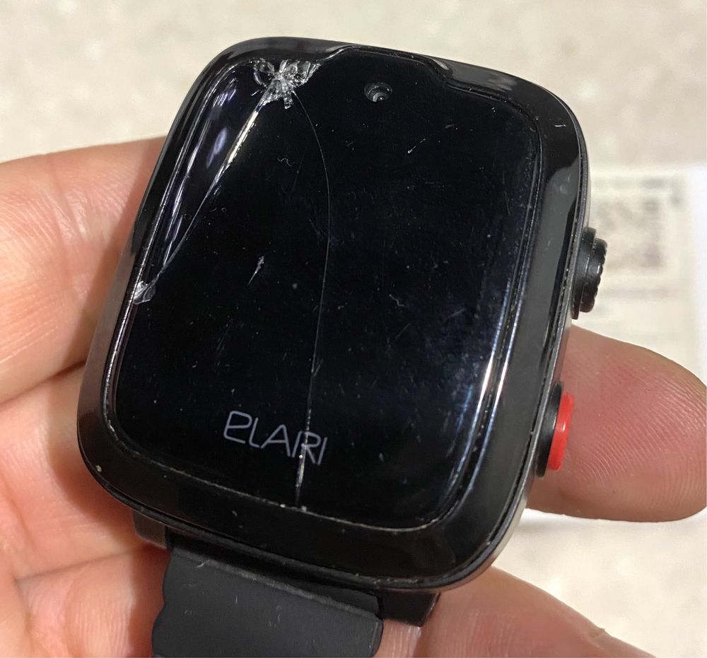 Детские часы с GPS Elari KidPhone 4G голосовой помощник Алиса черные (