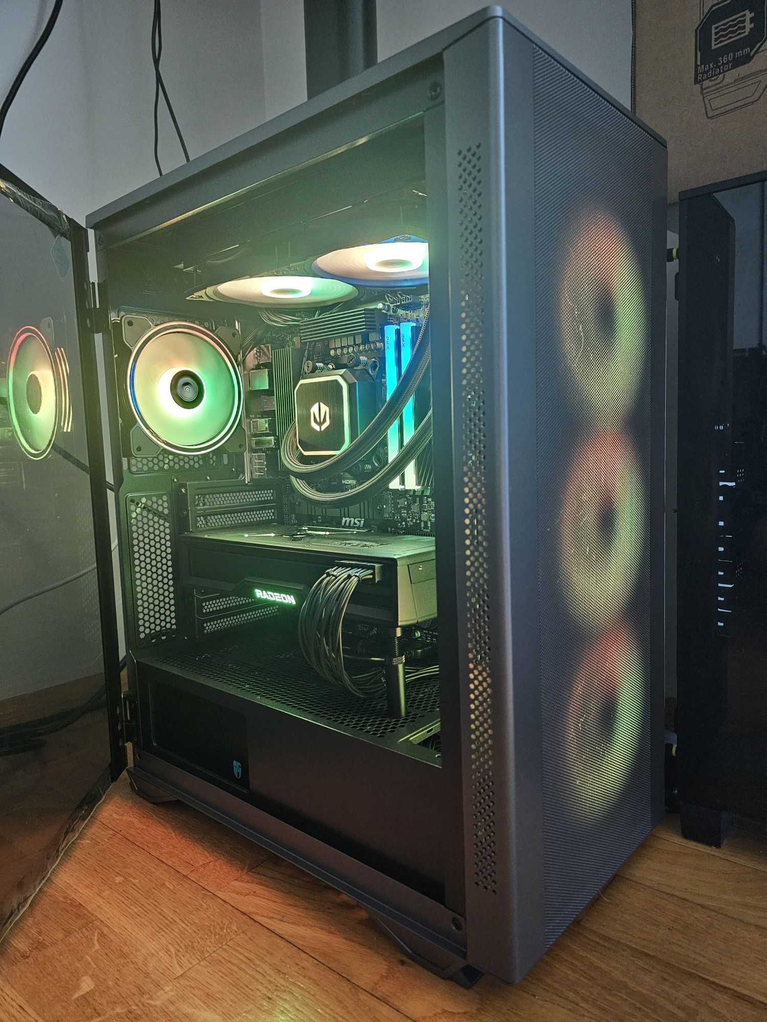 Nowy Komputer Gamingowy ARGB - Ryzen 5 - 6950XT - 2 TB M.2 - 32GB DDR5