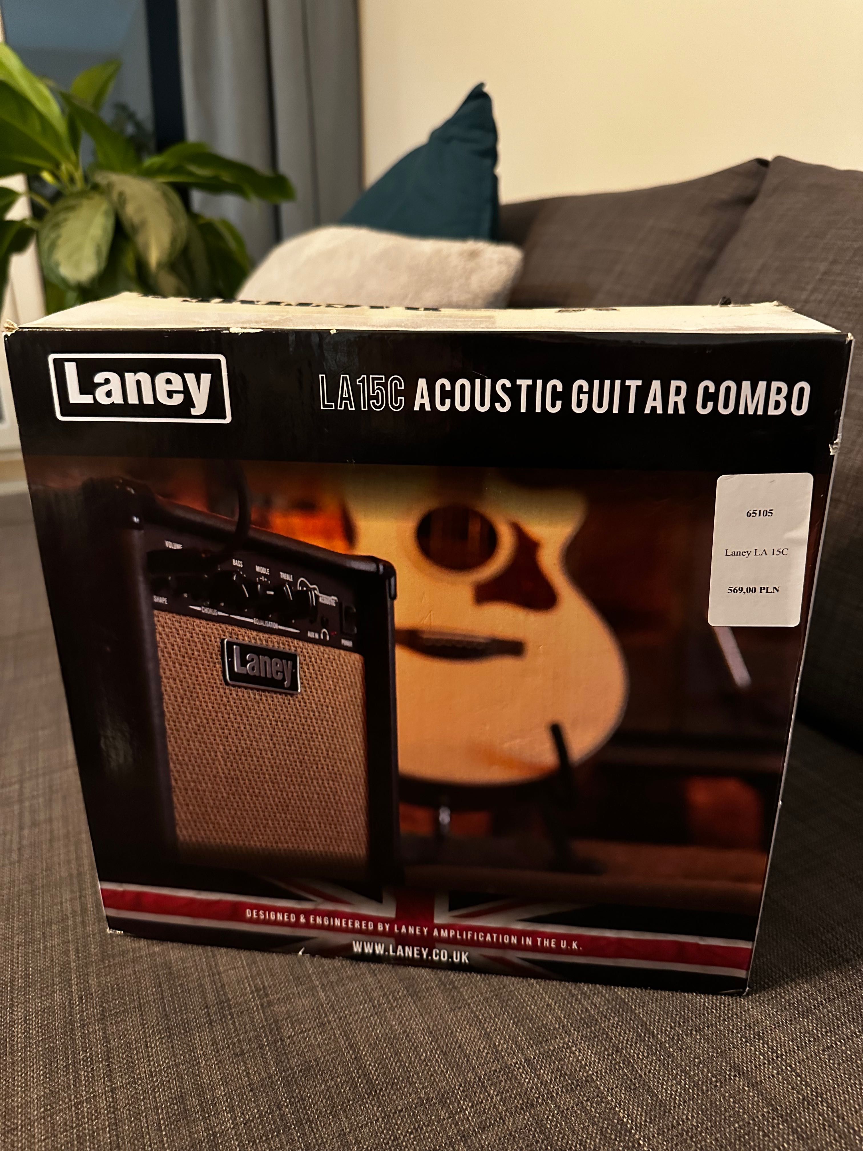 Combo do gitary akustycznej 15W Laney LA15C + kabel