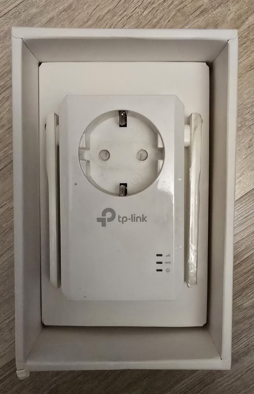 Wzmacniacz WiFi 4 repeater TP-LINK TL-WA860RE