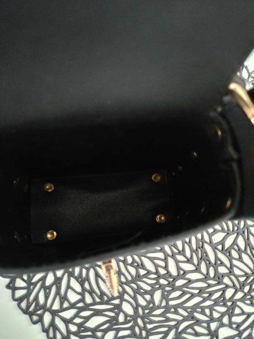 Torebka czarna skórzana