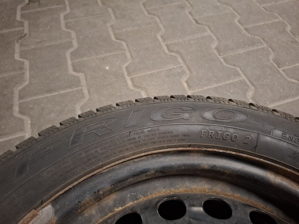 4 opony zimowe Dębica na felgach