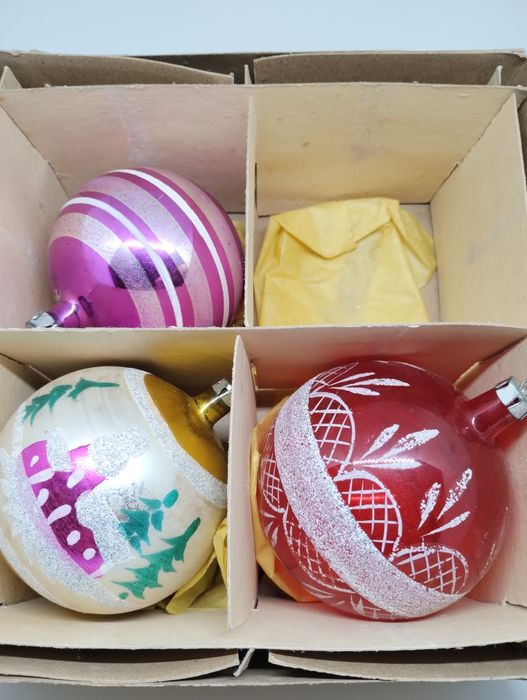 Stare bombki PRL duże