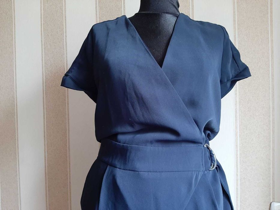 Комбинезон женский .