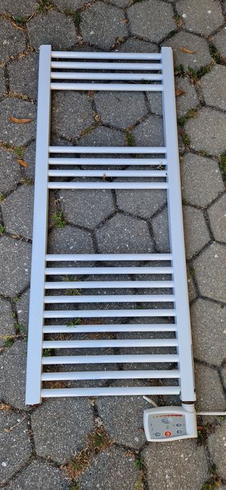 Radiador e Aquecedor toalhas casa de banho