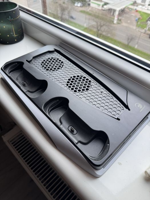 Док станция для ps5 и геймпадов