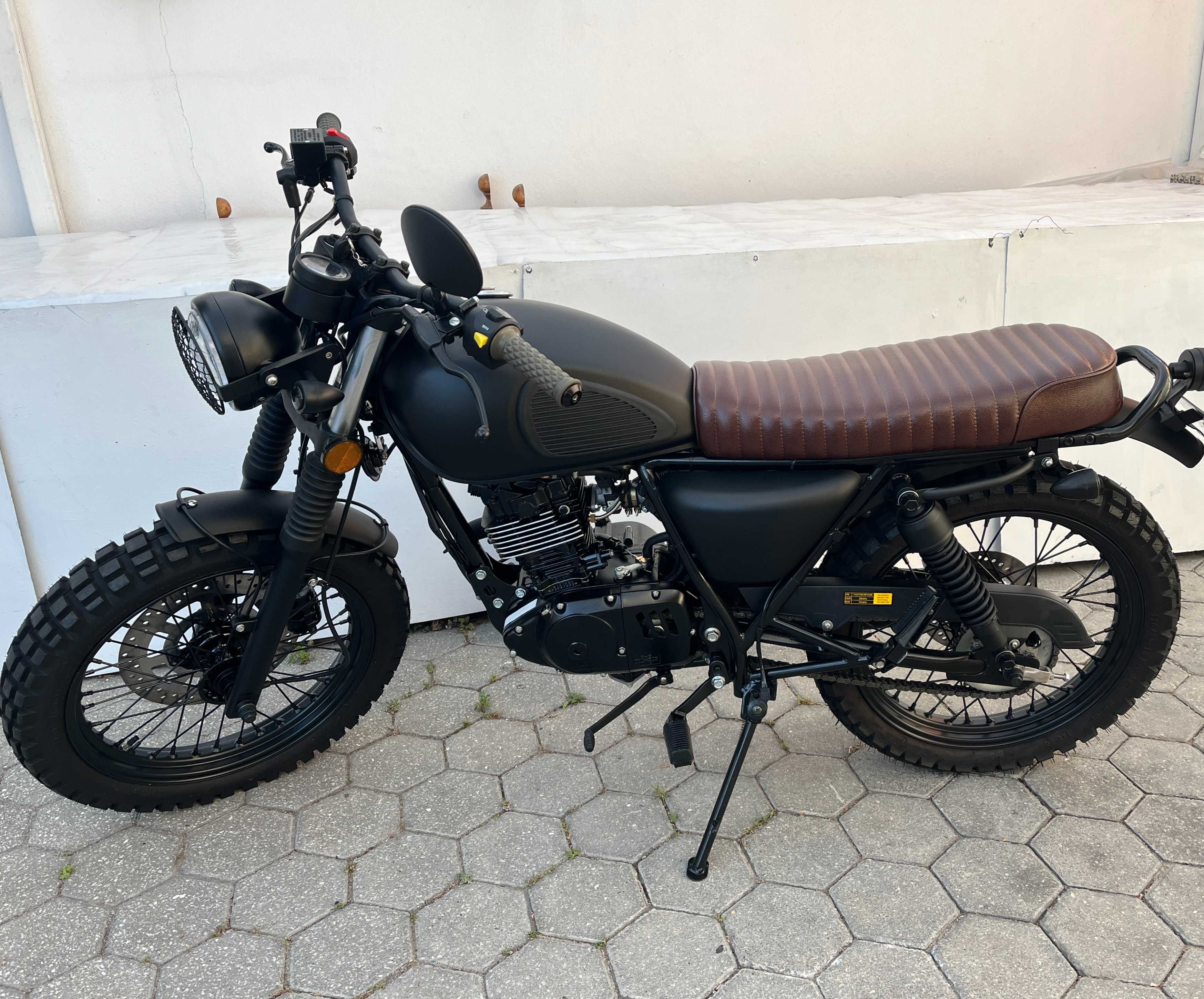Mutt 125 cc excelente