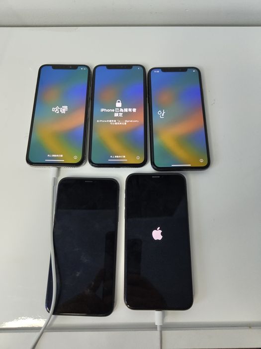 Телефон iPhone x XS apple заблокований