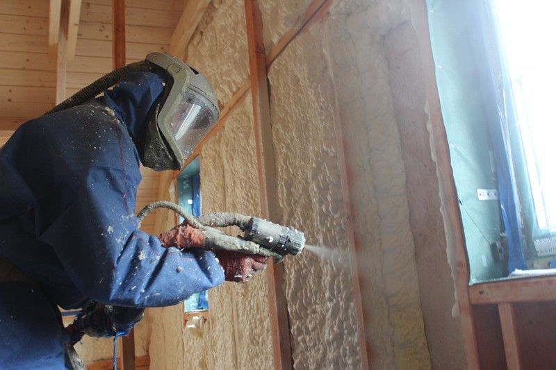 Ocieplanie Ocieplenie Izolacja dachu poddasza ścian pianka piana PUR