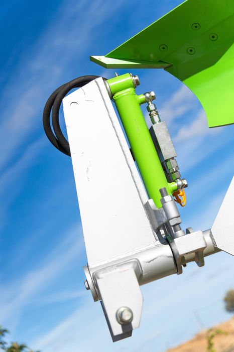 Charruas Automáticas/Hidráulicas 8"a 12" / 1 e 2 Ferros ALFAGRI