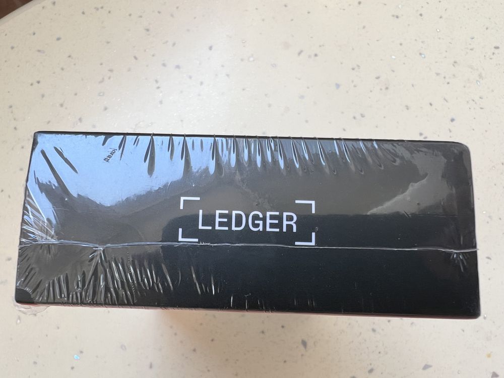 Ledger Nano X ( Запечатанный ) свежая обновленная версия