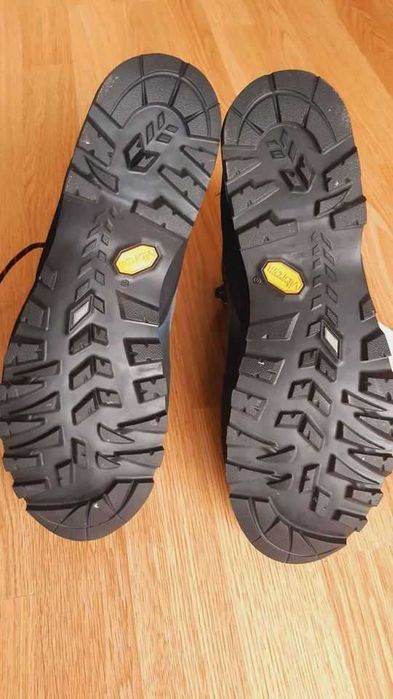 Новi оригiнальнi черевики Scarpa Marmolada Pro OD 43,5 розмiр