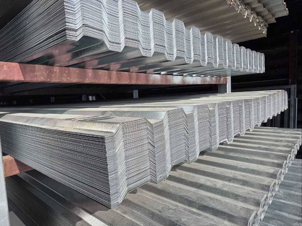 Blacha dachowa T14 ocynk – 5,3m i 6,3m | od 14 zł/m² | Dostawa