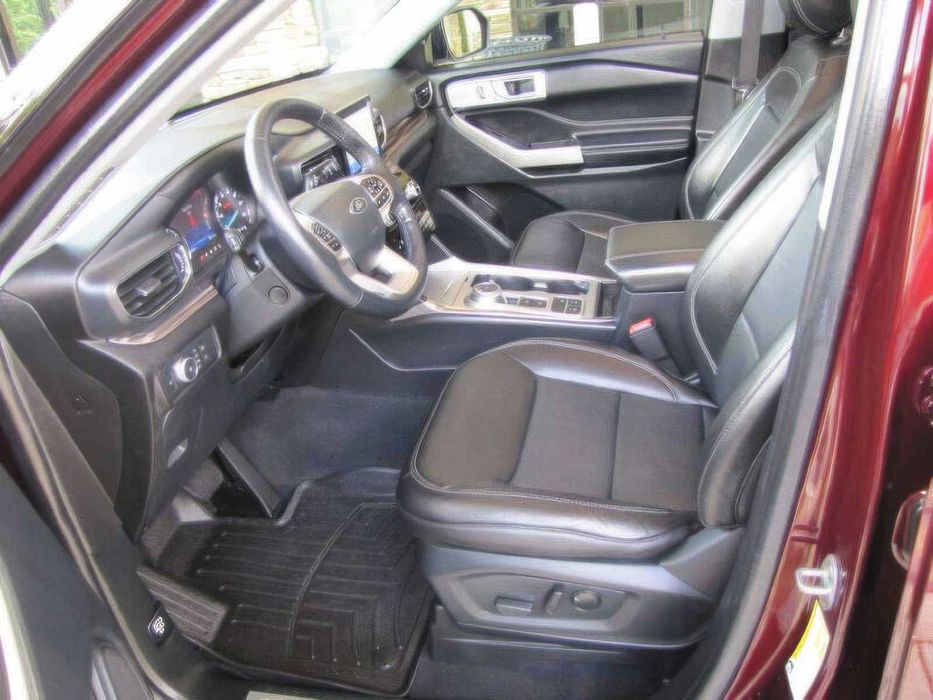 Ford Explorer      2022