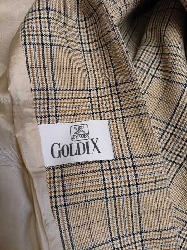 Damska elegancka marynarka Goldix 48...