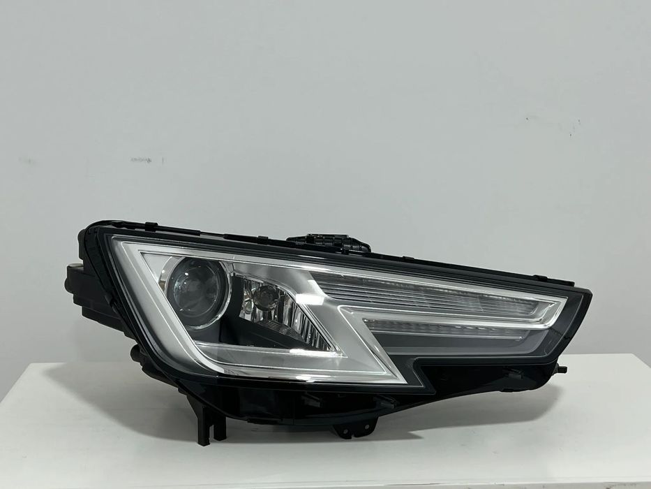 Farol Otica Original Audi A4 B9 Xenon lado Direito