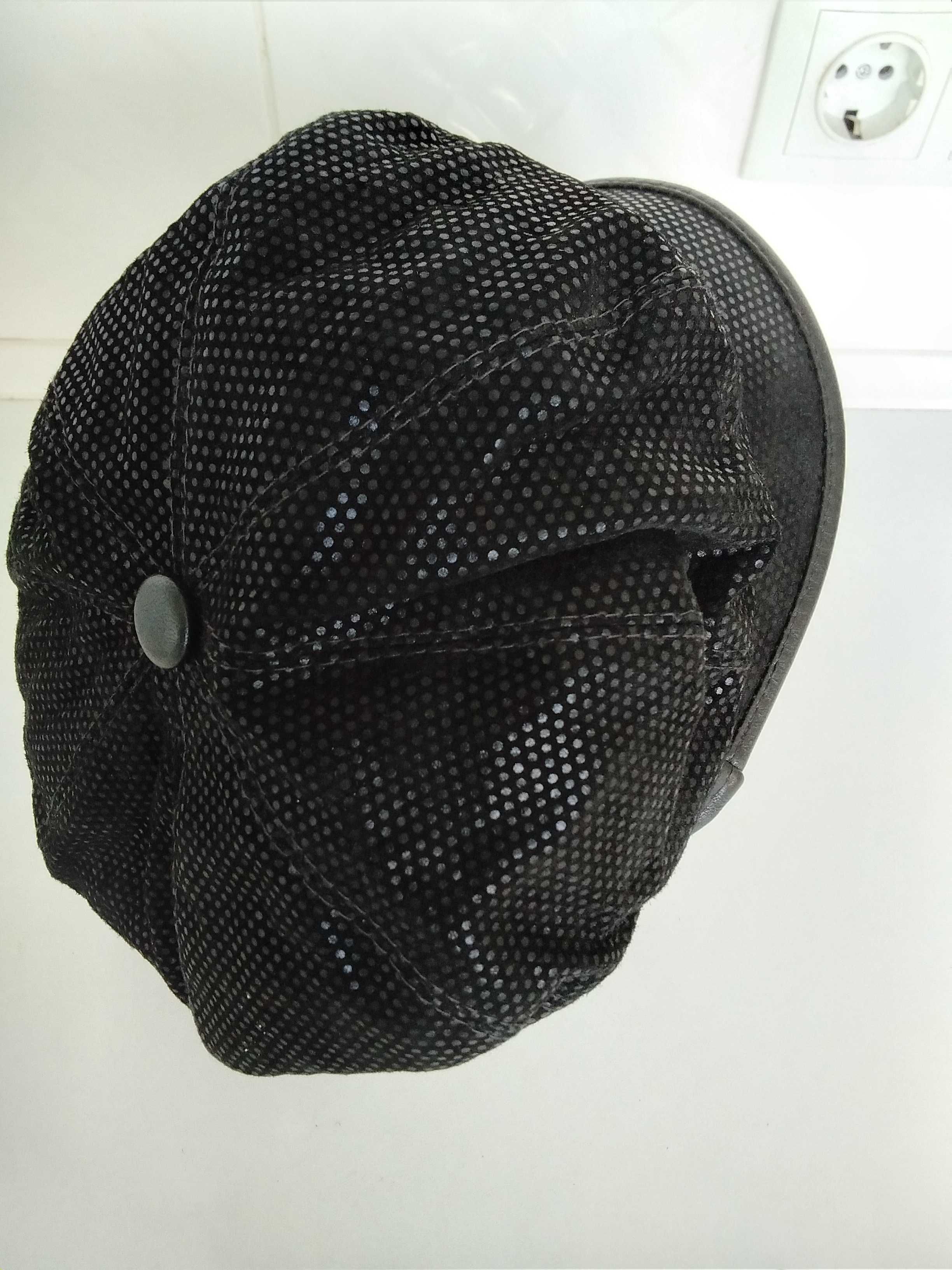 Шапка с козырьком, кепка, замша,  350 грн.