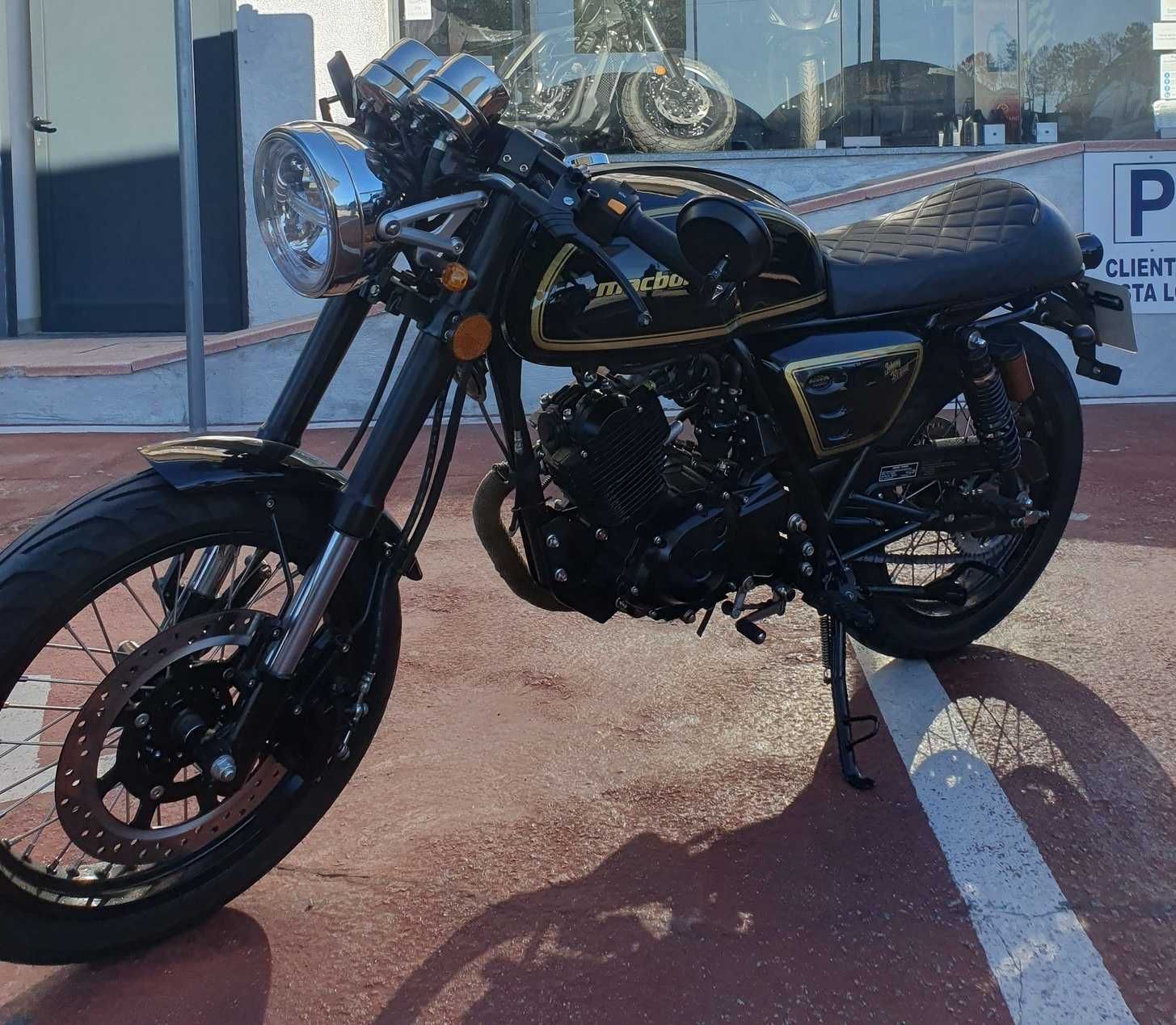 Moto 125 Café racer