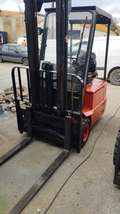 Empilhador eléctrico Linde E15 1500 kg (2523)