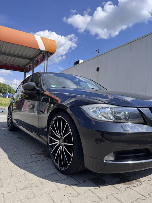 BMW E90 2.0D M47 163km manual 19” xenon