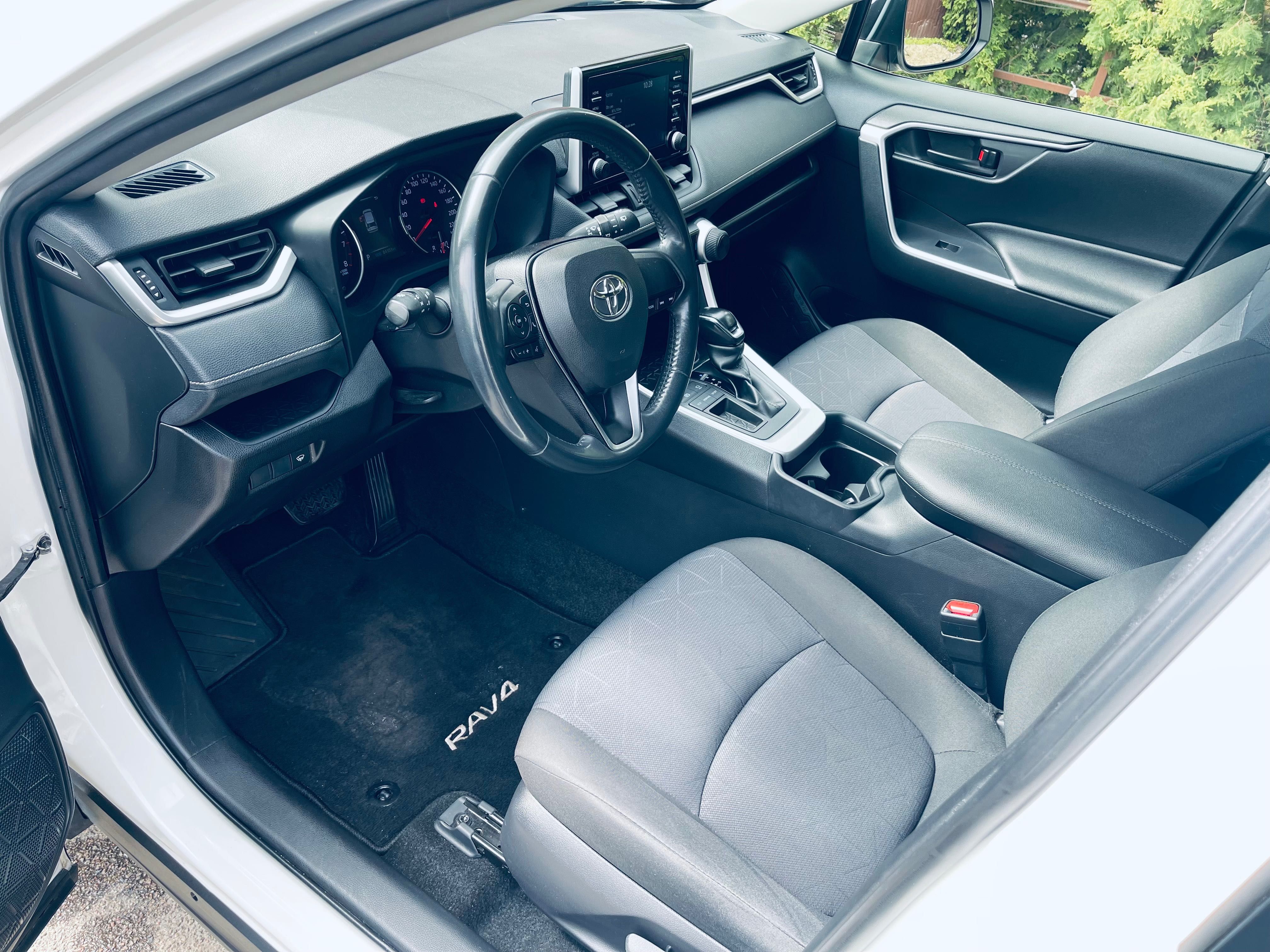 Toyota RAV4 официальный оригинальный пробег!
