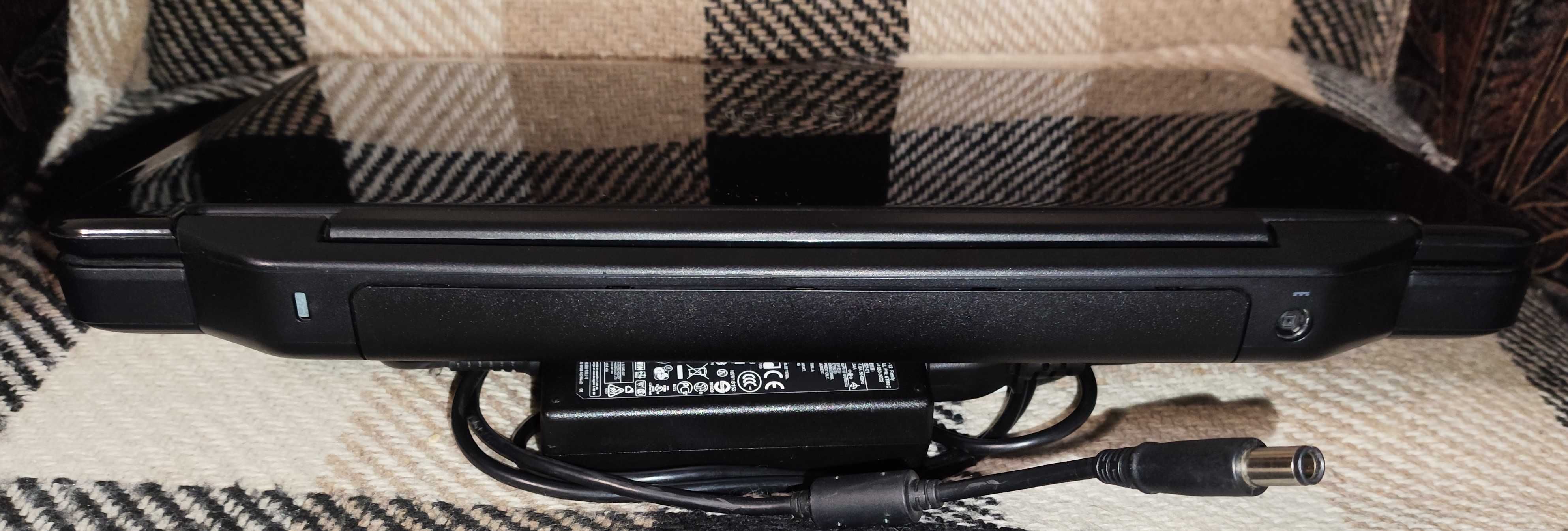 Mіцний та надійний ноутбук Dell Inspiron 3520