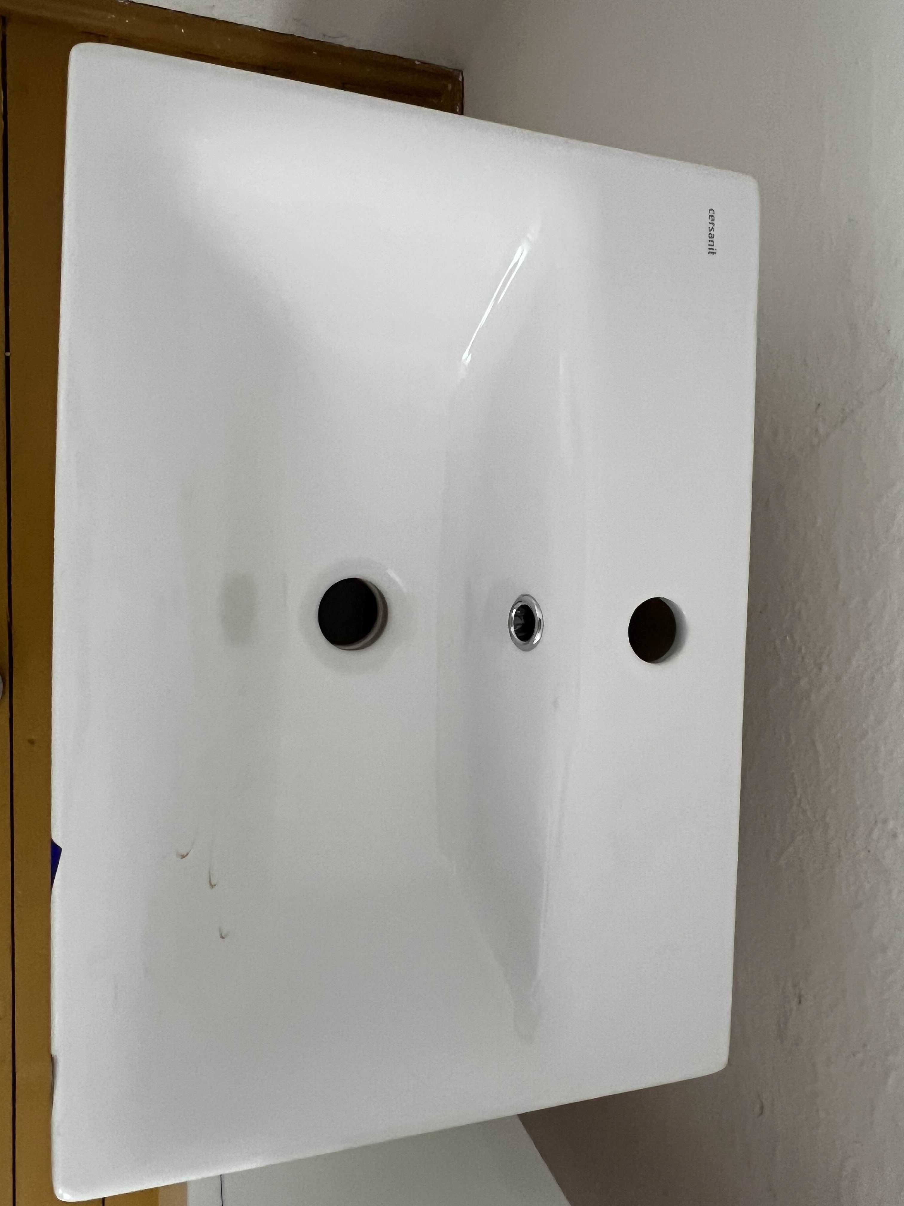 Zestaw mebli lazienkowych z umywalka stan idealny