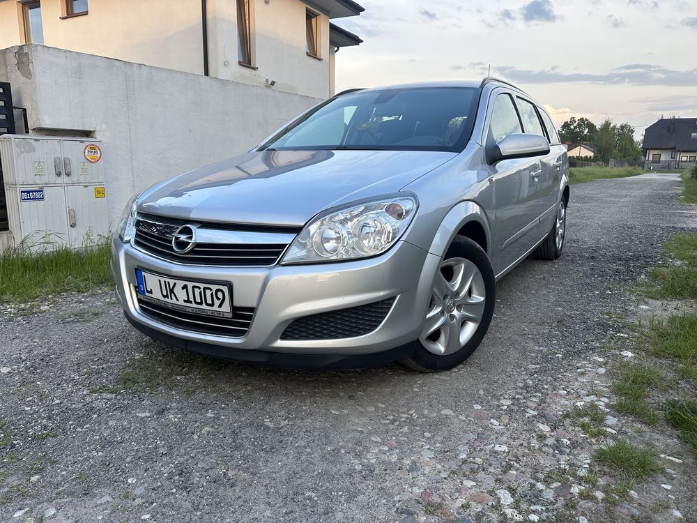 1.6 benzyna 2 wlasciciel sprowadzona z Niemiec Ładna